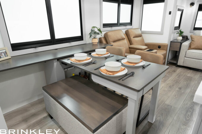 Brinkley Z Dinesk™ -  Table 4 Four