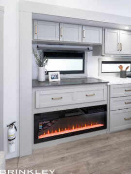 Model Z 3400 Fifth Wheels 11 Electric Fireplace