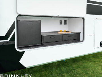 Model Z 3610 Fifth Wheels 63 2024 Brinkley RV Model Z 3610 Exterior Outdoor Kitchen 02093 Web