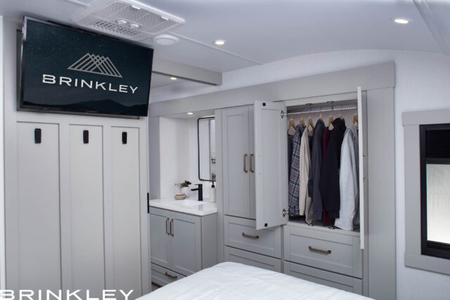 Model Z 2900 Fifth Wheels 31 2024 Brinkley RV Model Z 2900 Wardrobe & Dresser
