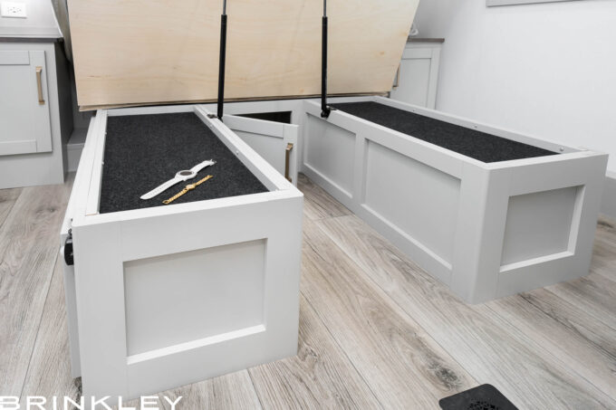 Model Z 2670 Fifth Wheels 14 Under-Bed Storage