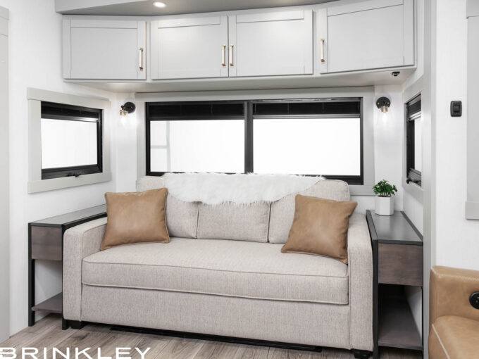 Model Z 2670 Fifth Wheels 11 Trifold Sofa w/ Sleeper