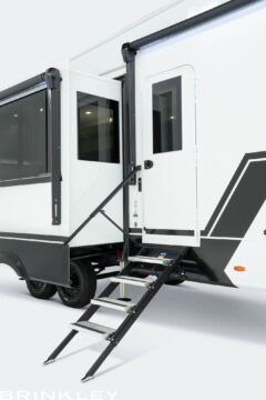 Model Z 3515 Fifth Wheels 48 Luxury Fifth Wheel RV