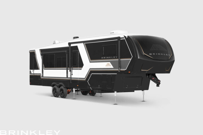 | Model Z Fifth Wheel Line 23 Premium Exterior Package with White & Black Paint