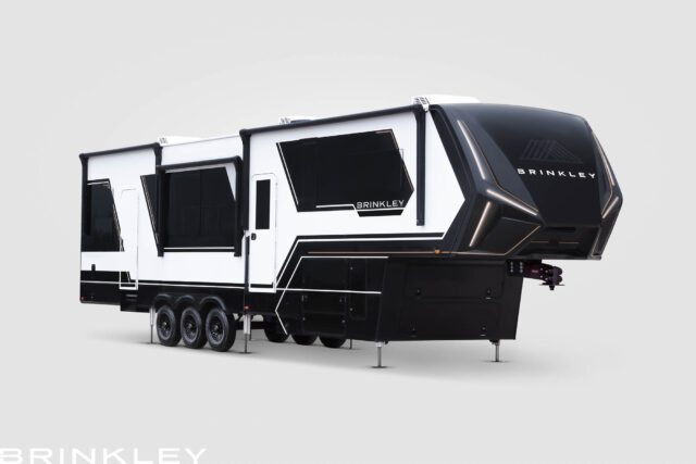 Model G Fifth Wheel Toy Hauler Line 28 2024 Brinkley Model G 3500 Luxury Fifth Wheel Toy Hauler