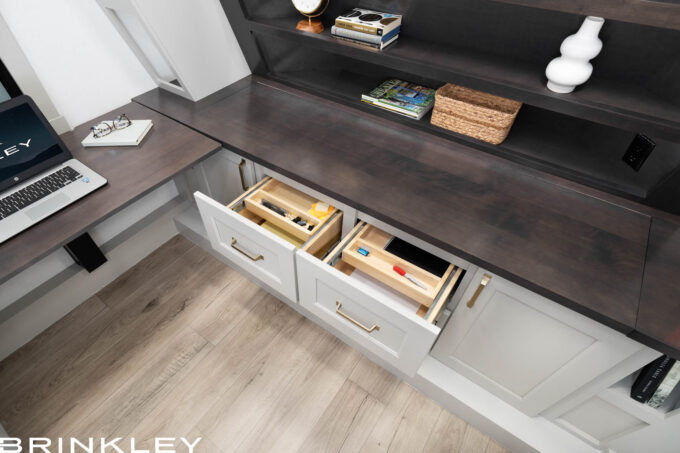 | Model G 4150 Toy Haulers 8 Fifth Wheel Private Office with a Desk