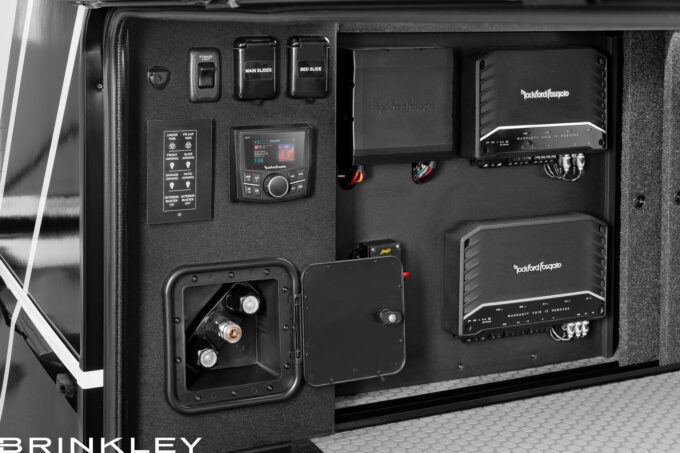 | Model G 4150 Toy Haulers 21 Rockford Fosgate Luxury Fifth Wheel Audio System