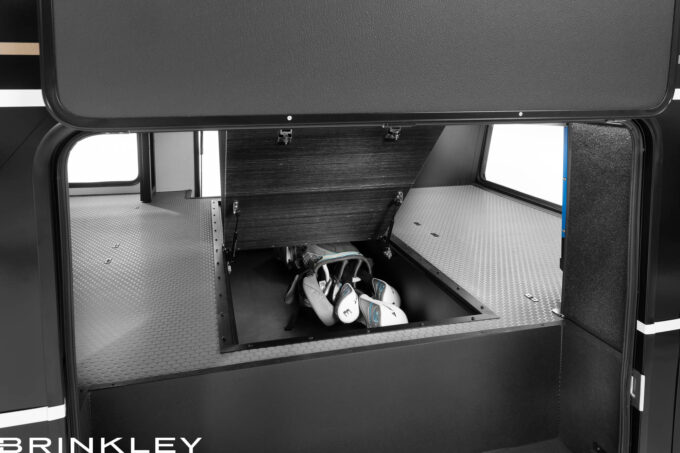 | Model G 4150 Toy Haulers 25 Even more cargo space!